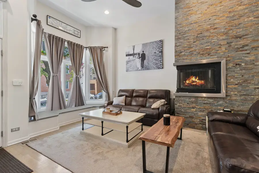3003 N Kenmore Avenue, Chicago, IL 60657 - #3