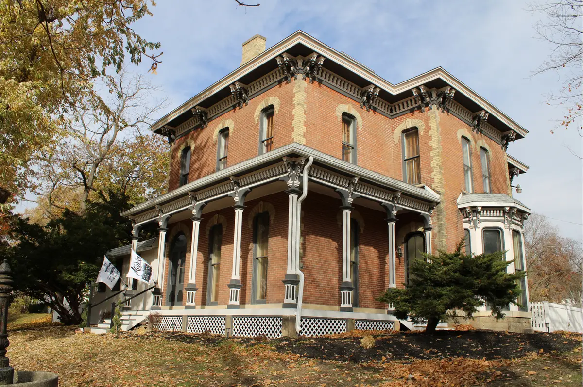 402 W Lincolnway Road, Morrison, IL 61270 - Image #1