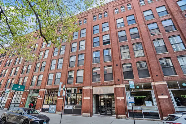 225 W Huron Street #420, Chicago, IL 60654