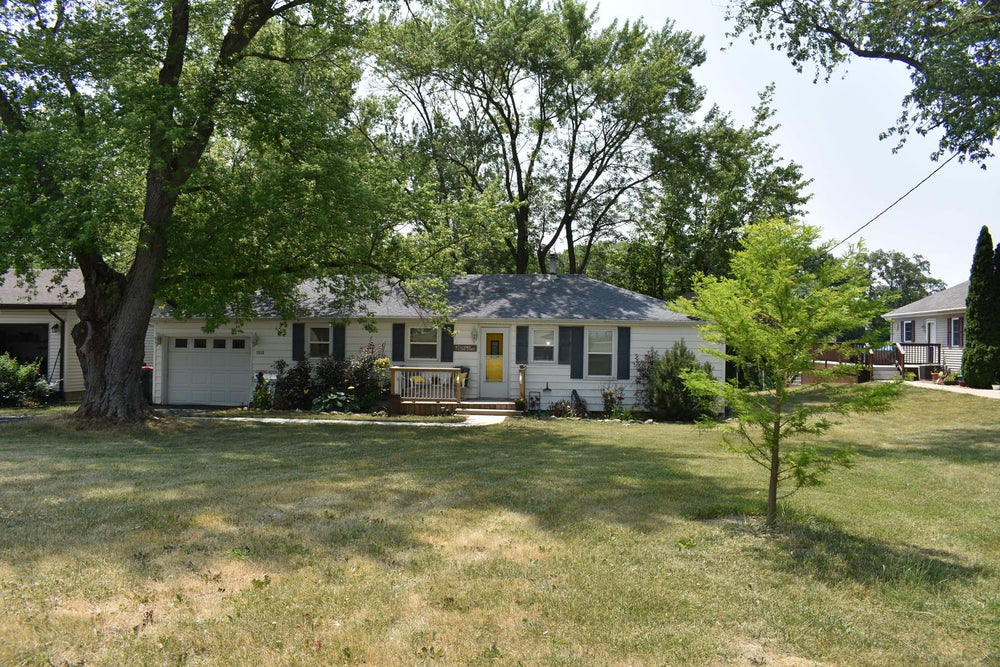 1518 Golf Drive, Loda, IL 60948 ERA