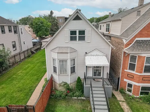 2450 N Central Park Avenue, Chicago, IL 60647