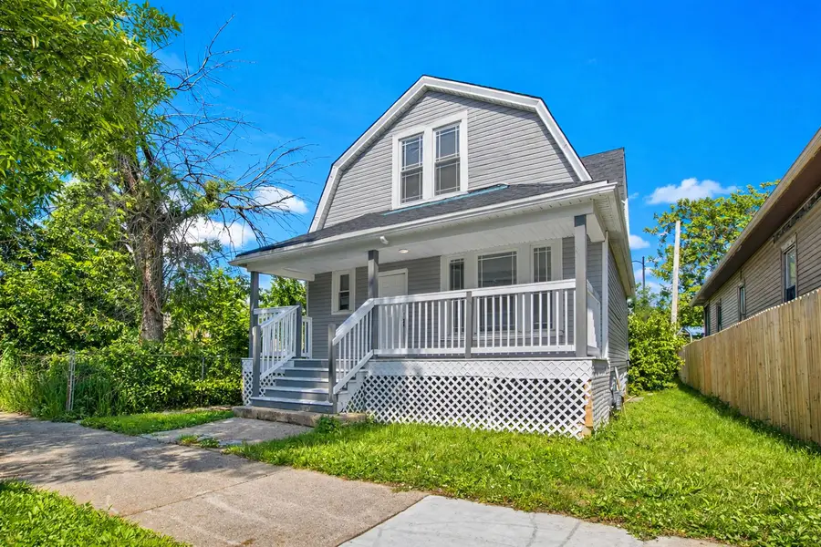 7829 S Escanaba Avenue, Chicago, IL 60649 - #2