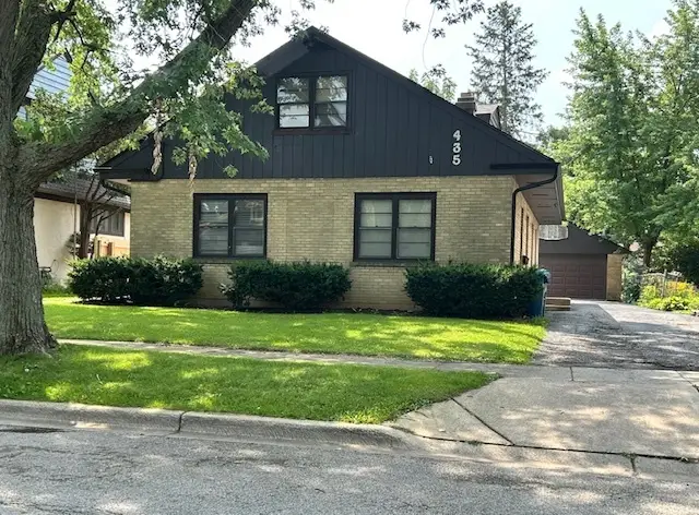 435 Linden Avenue, Aurora, IL 60505 - #1