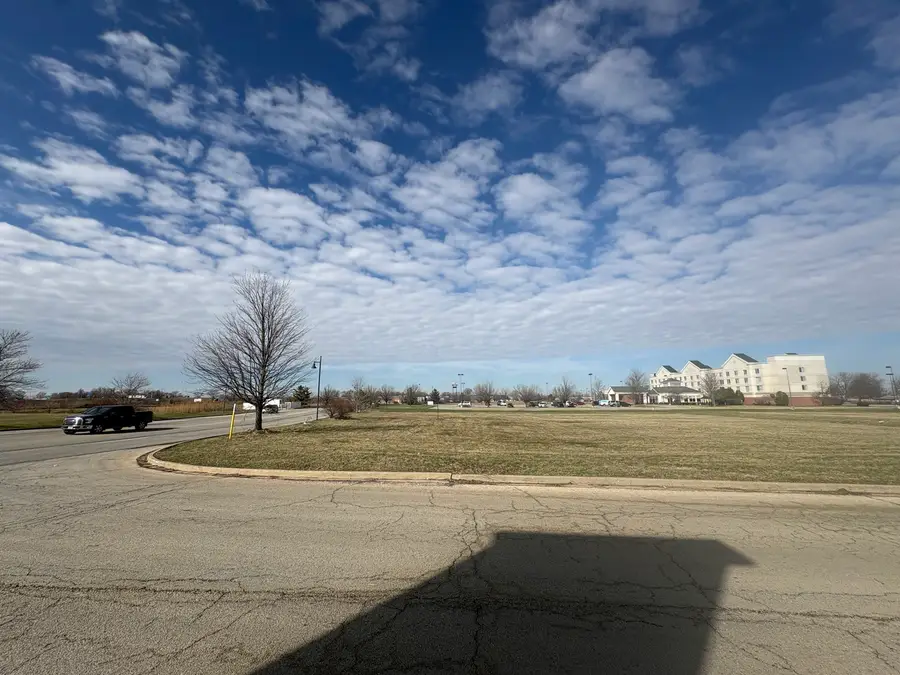 475 Riverstone Parkway, Kankakee, IL 60901 - #3