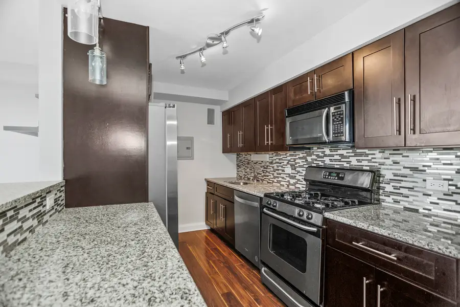 Address Withheld By Seller, Chicago, IL 60613 - #3