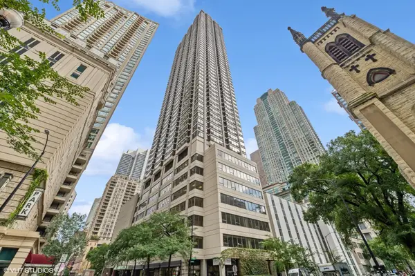 30 E Huron Street #5301, Chicago, IL 60611