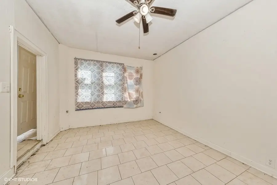 4742 S Loomis Boulevard, Chicago, IL 60609 - #3