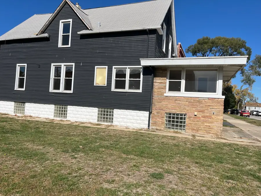 572 Douglas Avenue, Calumet City, IL 60409 - Image #2