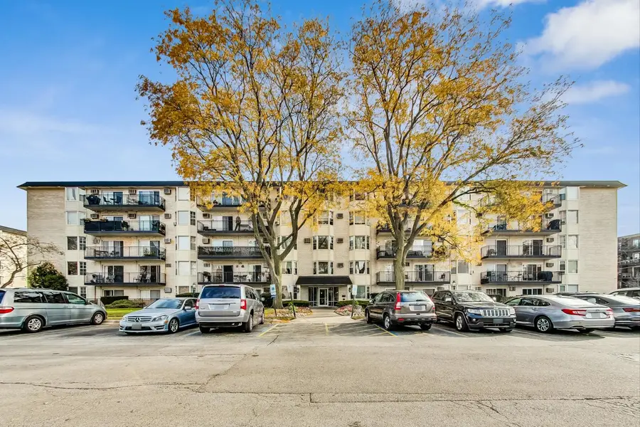 5506 N Lincoln Avenue #415, Morton Grove, IL 60053 - Image #2
