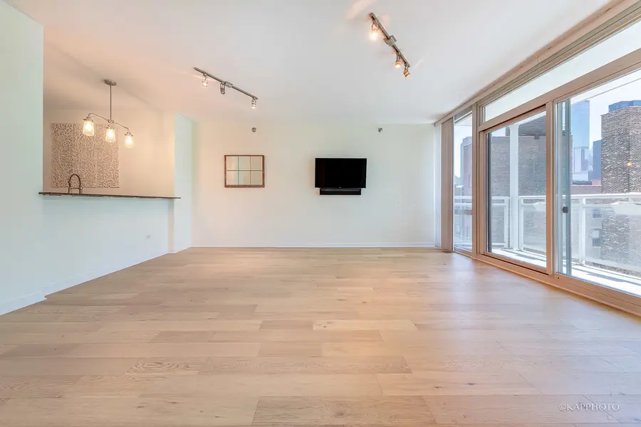 Address Withheld By Seller, Chicago, IL 60654 - Image #3