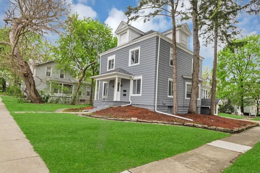 209 E Washington Street, West Chicago, IL 60185 - #2