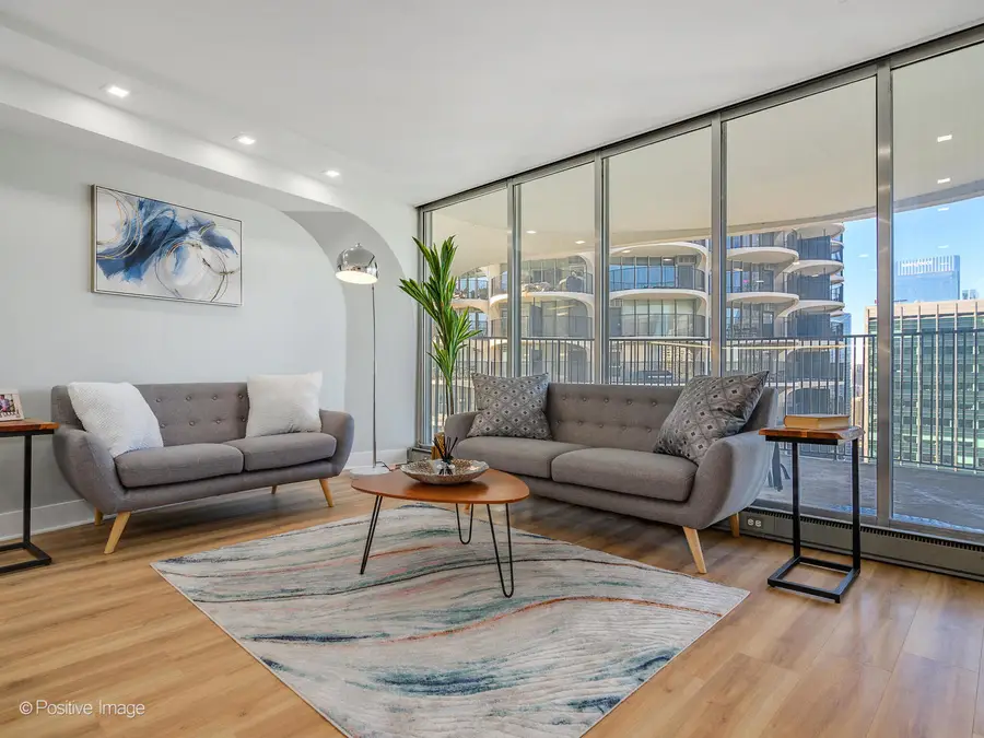 300 N State Street #5125, Chicago, IL 60654 - #3