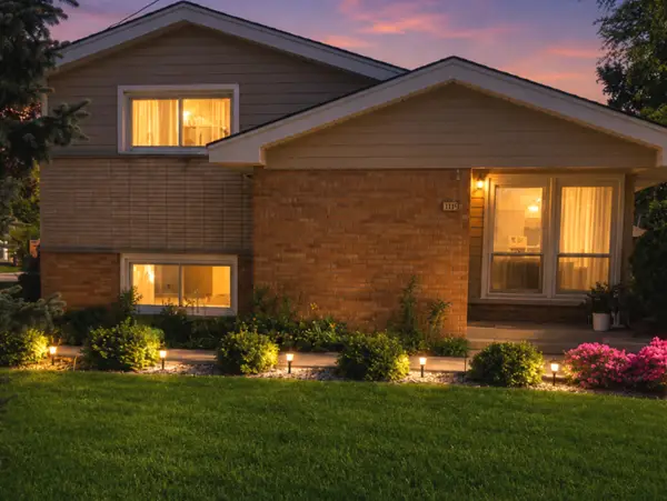 7901 W 93rd Street, Hickory Hills, IL 60457