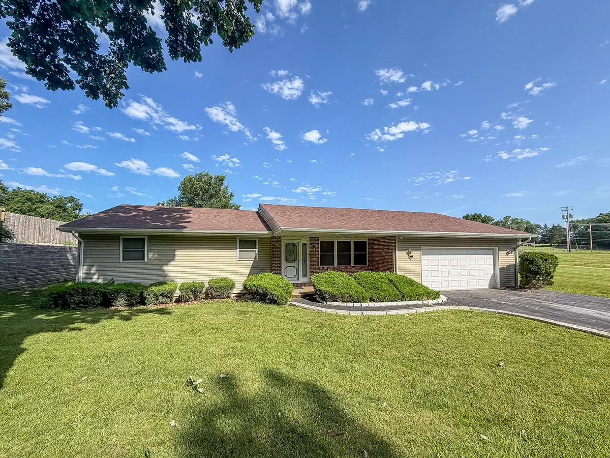3750 E Lake Shore Drive, Decatur, IL 62521 - #1