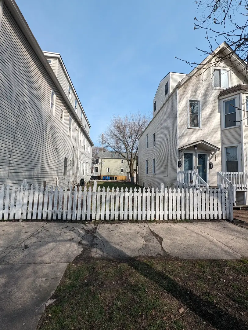 3057 N Leavitt Street, Chicago, IL 60618 - #1