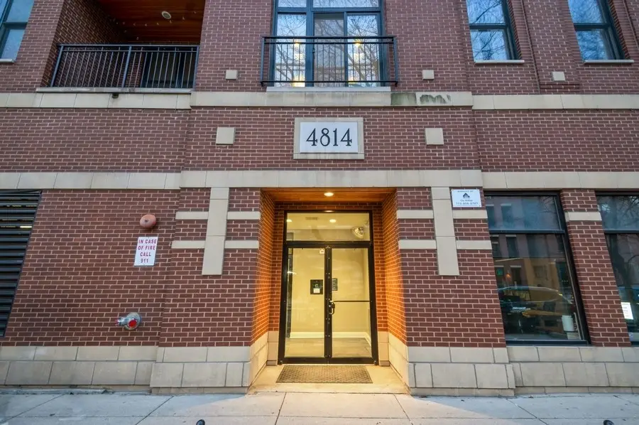 4814 N Damen Avenue #209, Chicago, IL 60625 - Image #2