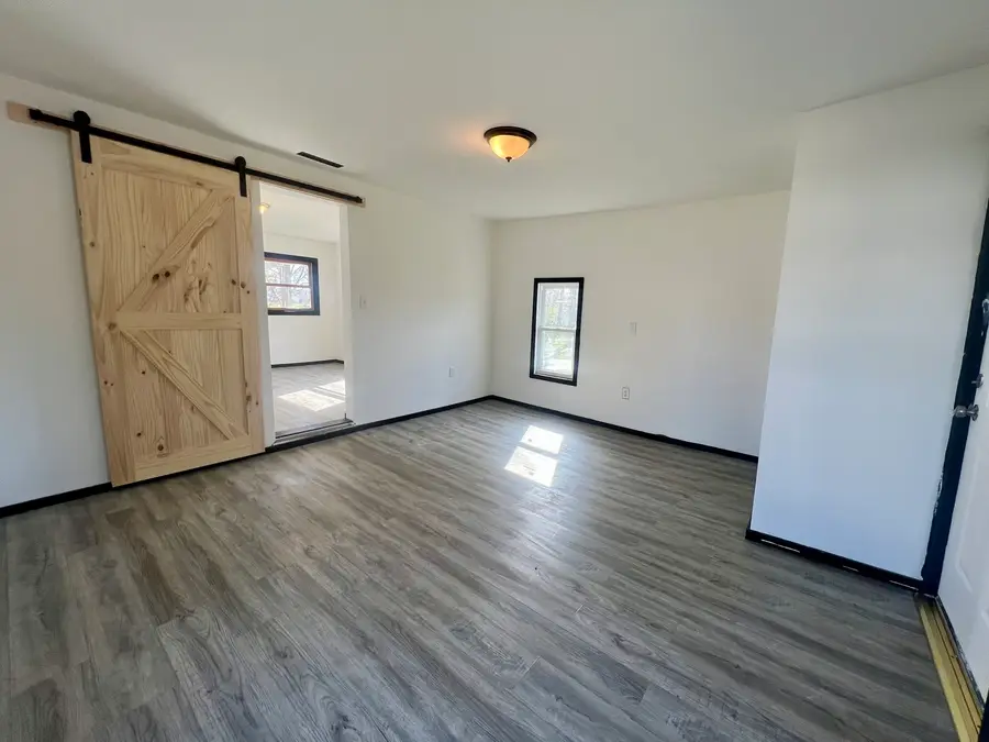 700 E Marion Street, Newton, IL 62448 - Image #3