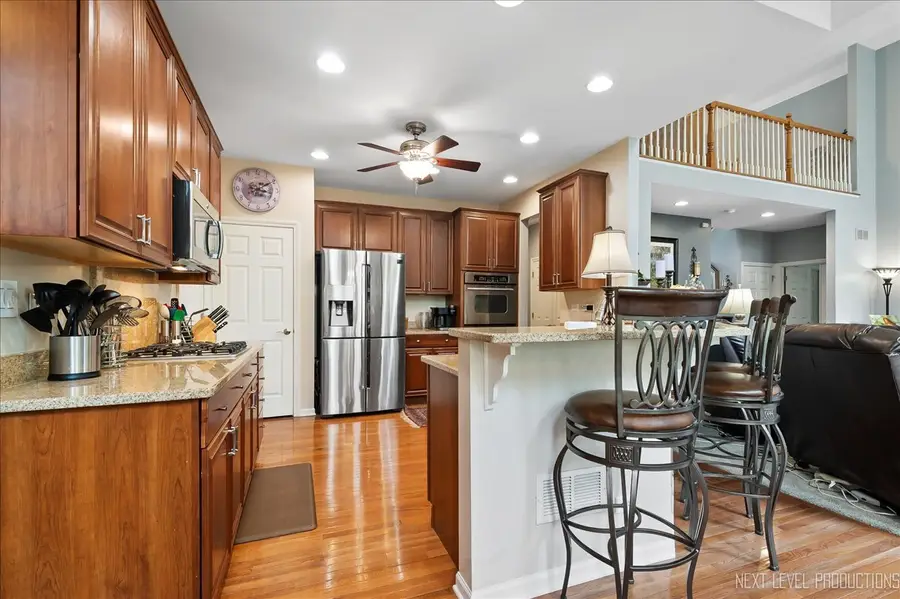 447 Lake Run Court, North Aurora, IL 60542 - #2