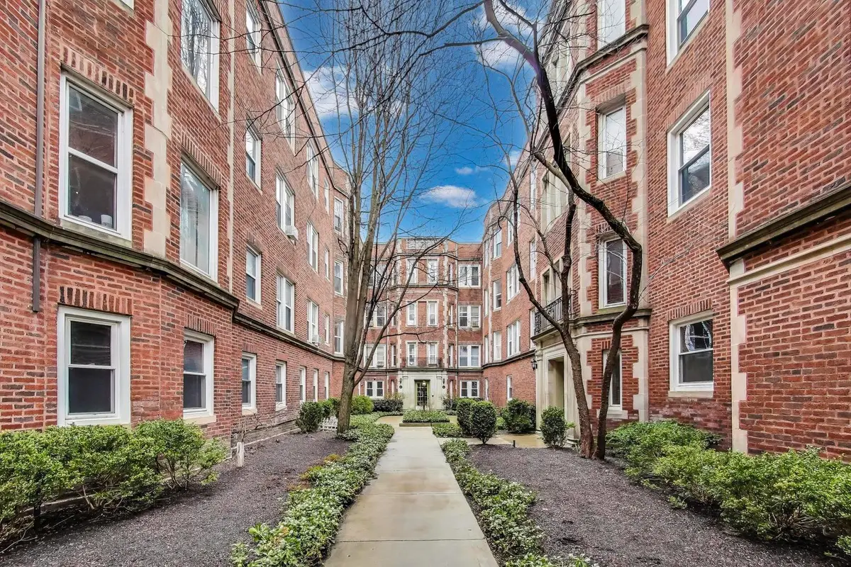 1411 W Farwell Avenue #E2, Chicago, IL 60626 - Image #1