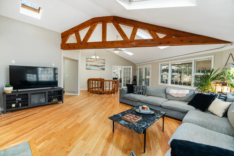 14 W Surrey Lane, Barrington Hills, IL 60010 - Image #2