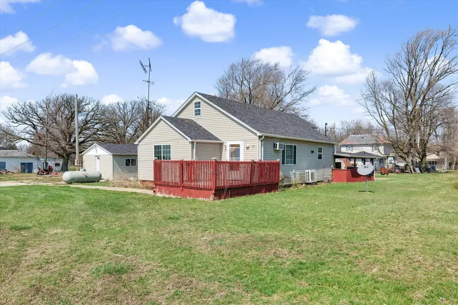 110 W State Route 54, Roberts, IL 60962 - #2