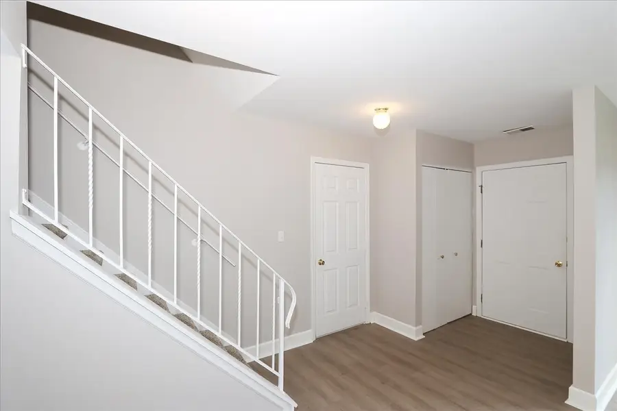 4990 Lichfield Drive, Hoffman Estates, IL 60010 - #2