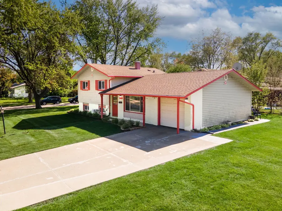 940 Washington Boulevard, Hoffman Estates, IL 60169 - #3