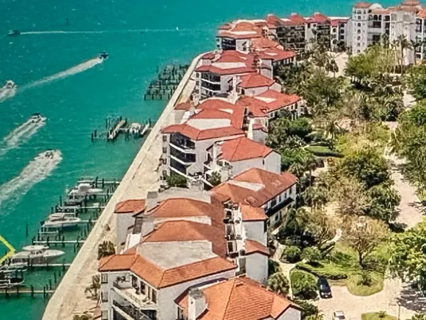 300 La Peninsula Boulevard #300-B, Naples, FL 34113