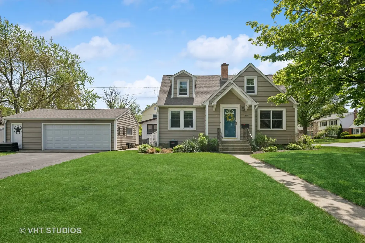 415 W Willow Street, Arlington Heights, IL 60004 - #1
