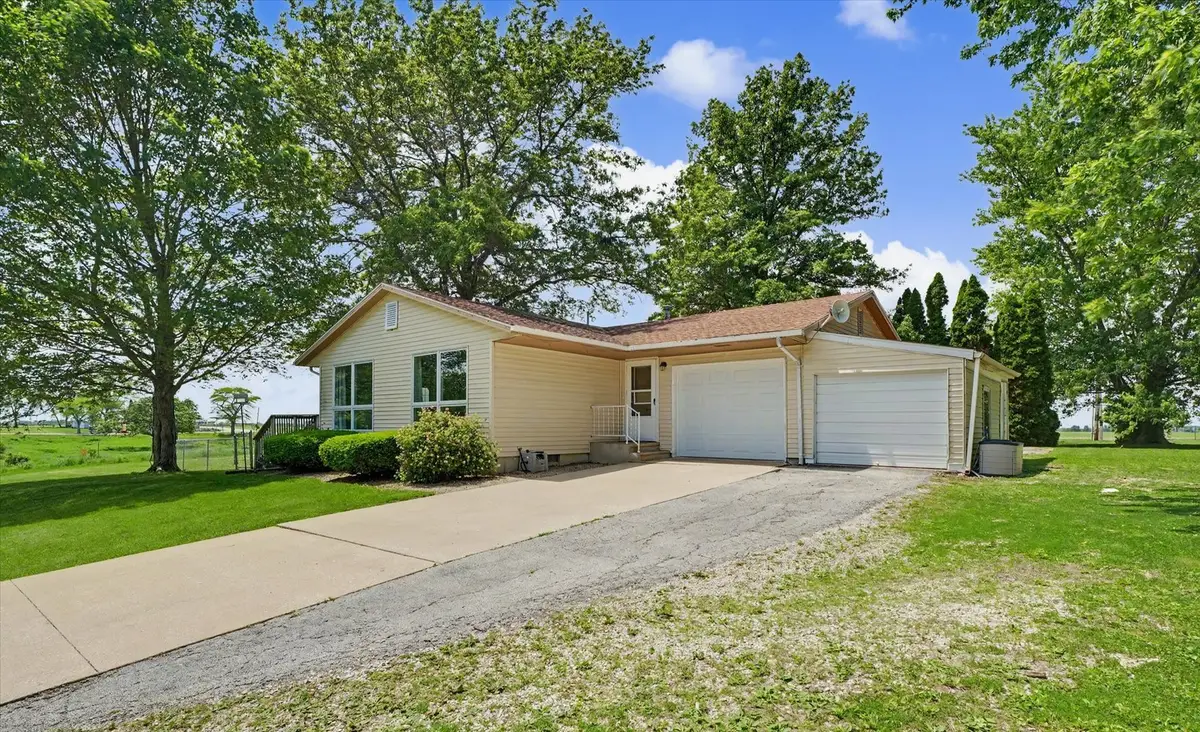 115 Choctaw Trail, Loda, IL 60948 - #1