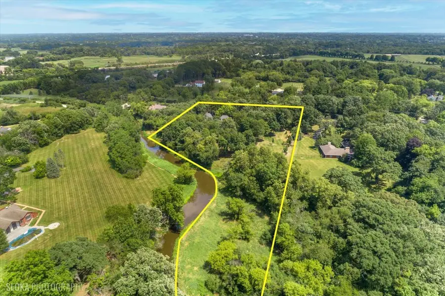 166 N Buckley Road, Barrington Hills, IL 60010 - Image #2