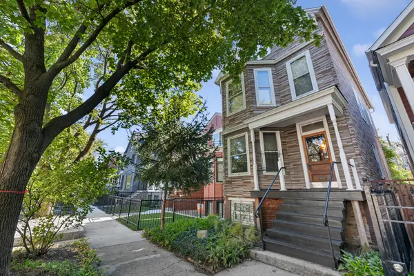 1329 W Nelson Street, Chicago, IL 60657