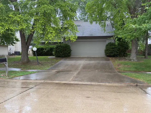 2206 O Donnell Drive, Champaign, IL 61821