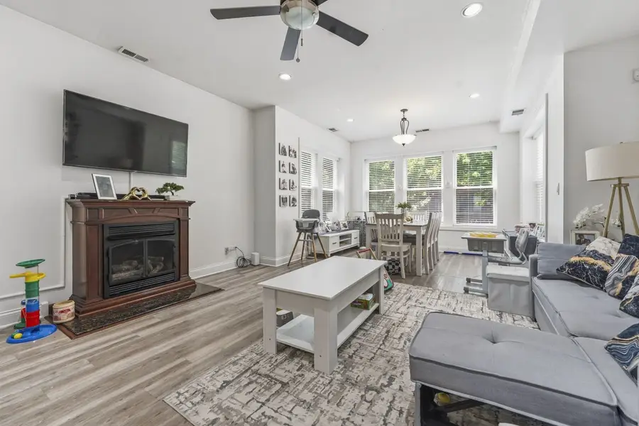 7733 N Marshfield Avenue, Chicago, IL 60626 - #2