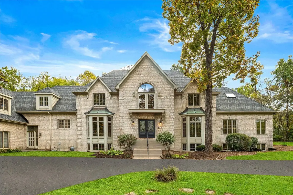 5N847 Surrey Road, Wayne, IL 60184 - Image #1