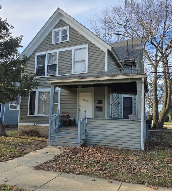 407 Grant Place, Aurora, IL 60505