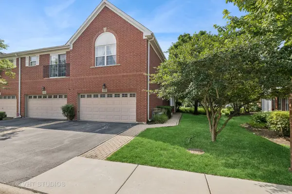 1007 Enfield Drive #1007, Northbrook, IL 60062