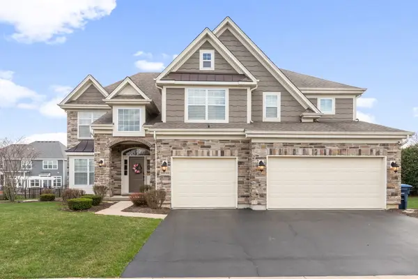 39W869 Kellar Square, Geneva, IL 60134