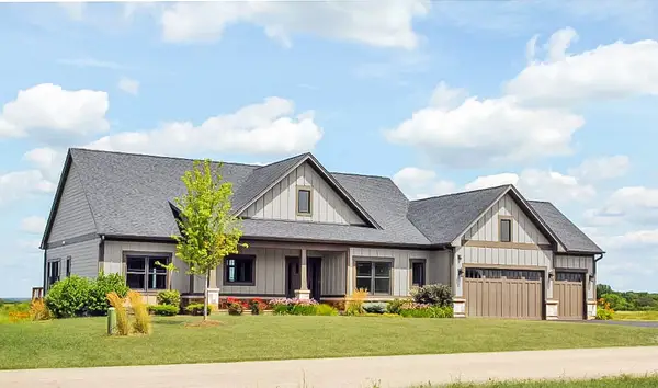 10701 Clearwater Way, Huntley, IL 60142