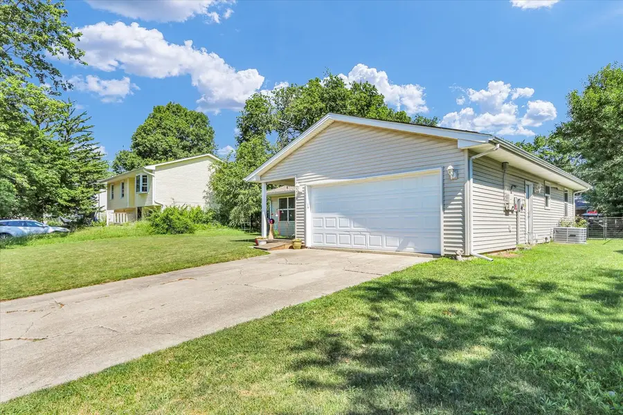 2310 E Country Squire Drive, Urbana, IL 61802 - #3