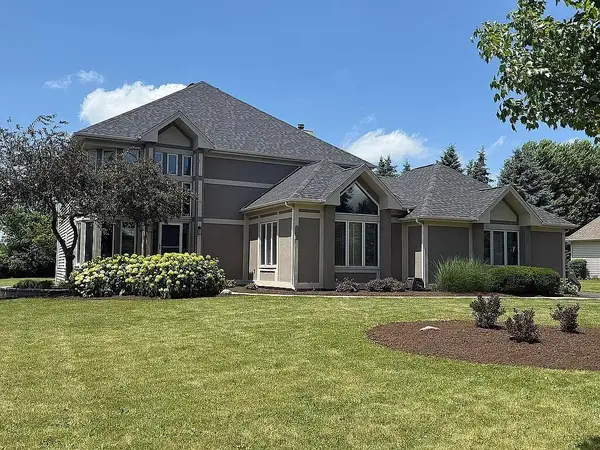 06N274 W Ridgewood Lane, St. Charles, IL 60175