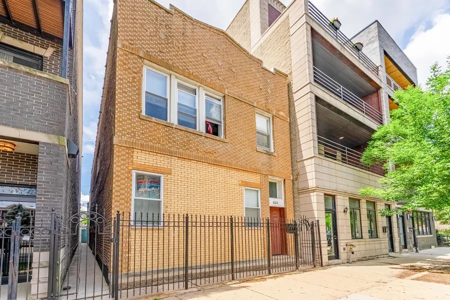 824 N California Avenue, Chicago, IL 60622 - #2