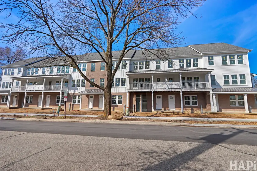 150 Washington Street #150, Barrington, IL 60010 - #3