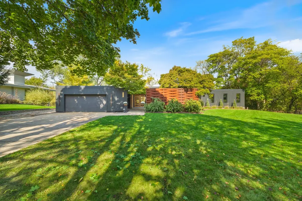 1142 Morningside Drive, Elgin, IL 60123 - Image #1