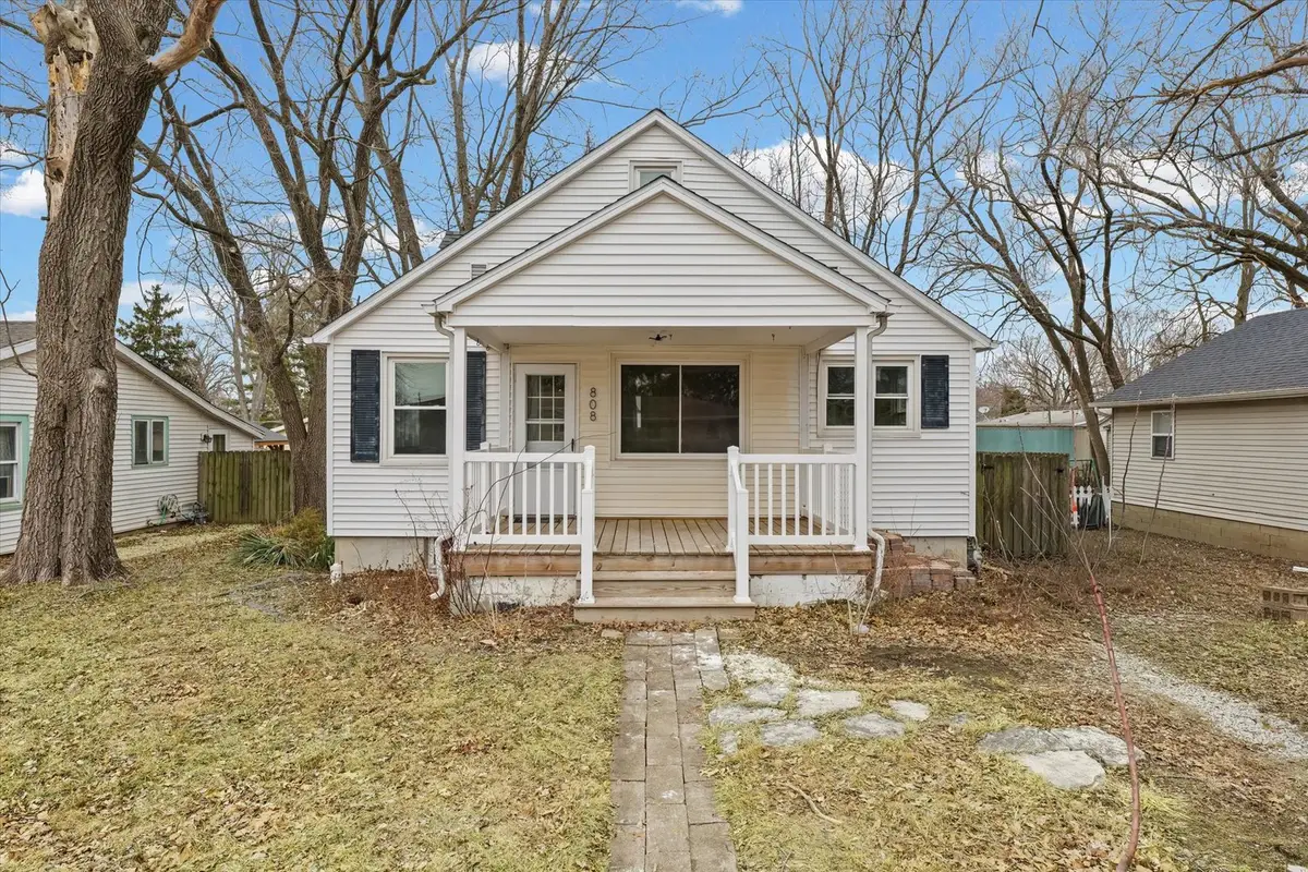 808 W William Street, Monticello, IL 61856 - #1
