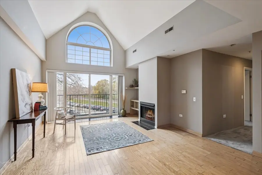 1800 Dewes Street #305, Glenview, IL 60025 - Image #2