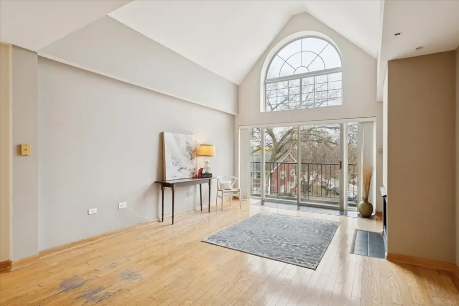 1800 Dewes Street #305, Glenview, IL 60025 - Image #3