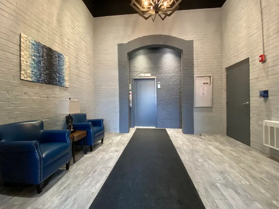 Address Withheld By Seller, Wheeling, IL 60090 - Image #3