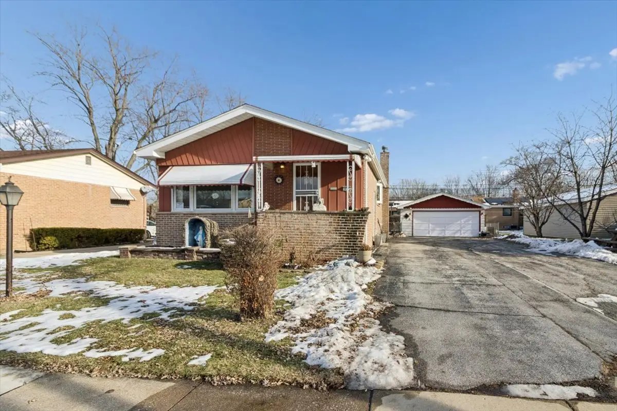 439 N Manchester Drive, Chicago Heights, IL 60411 - Image #1