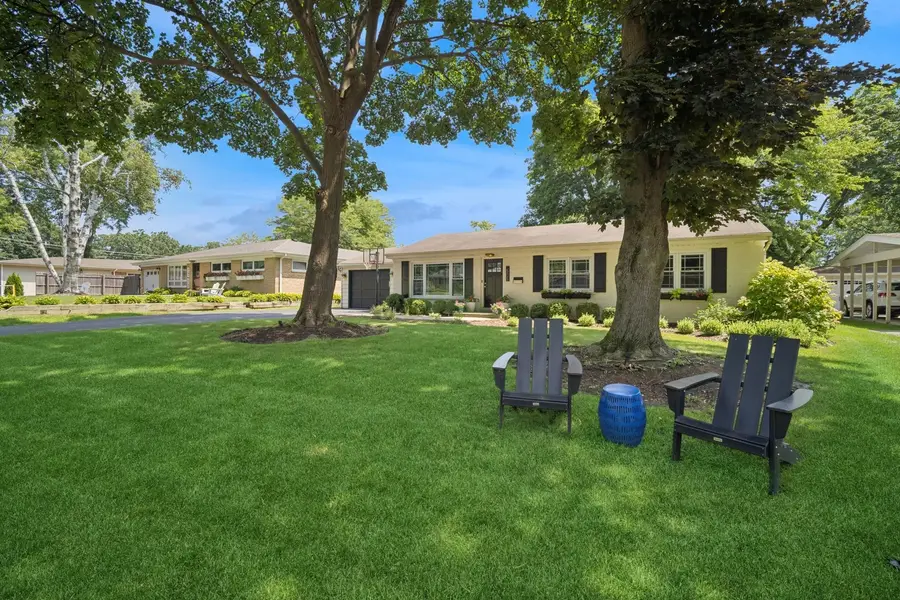 505 Pine Court, Lake Bluff, IL 60044 - Image #2
